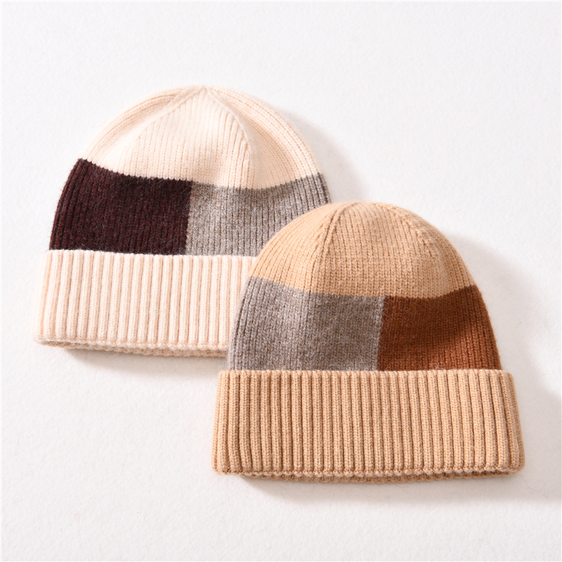 Hot Sell Custom Women Bonnet Fashion Plaid Cashmere Knitted Thick Warm Winter Hats for Women Beanie