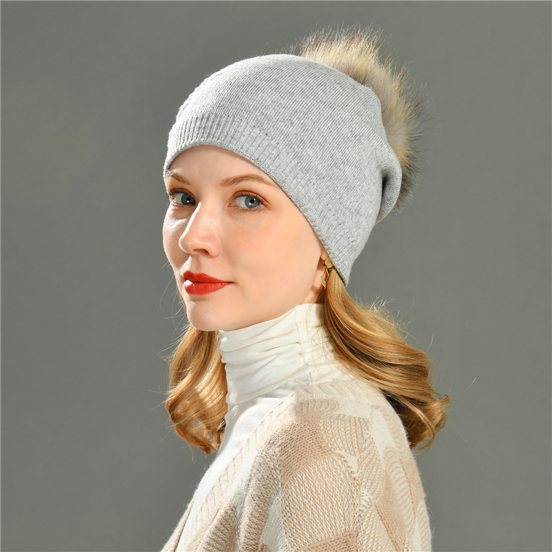 Factory Wholesale Customize Knitted Beanie Hat Women Winter Hat embroidered Plain Beanie