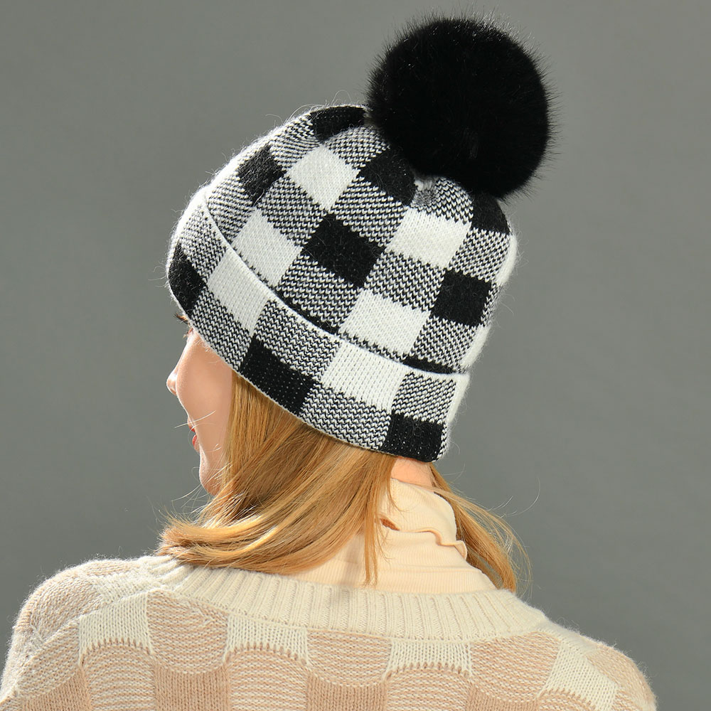 New Popular Plaid Hat with Detachable Real Fur Fake Fur Pompom Women Wool Knit Plaid Hat