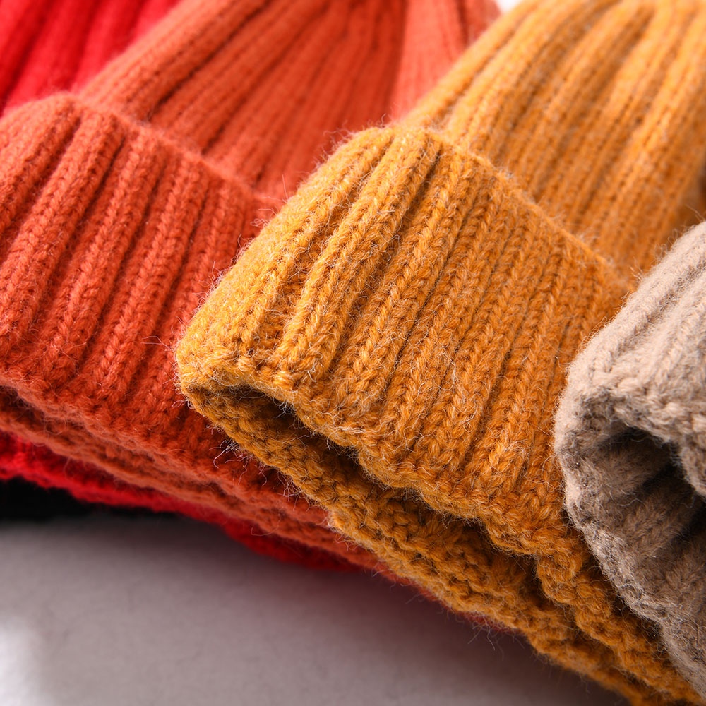 Wholesale Winter Acrylic beanie Knitted Hats Unisex Thick Warm Bluetooth Music Knitted Beanie Hat 