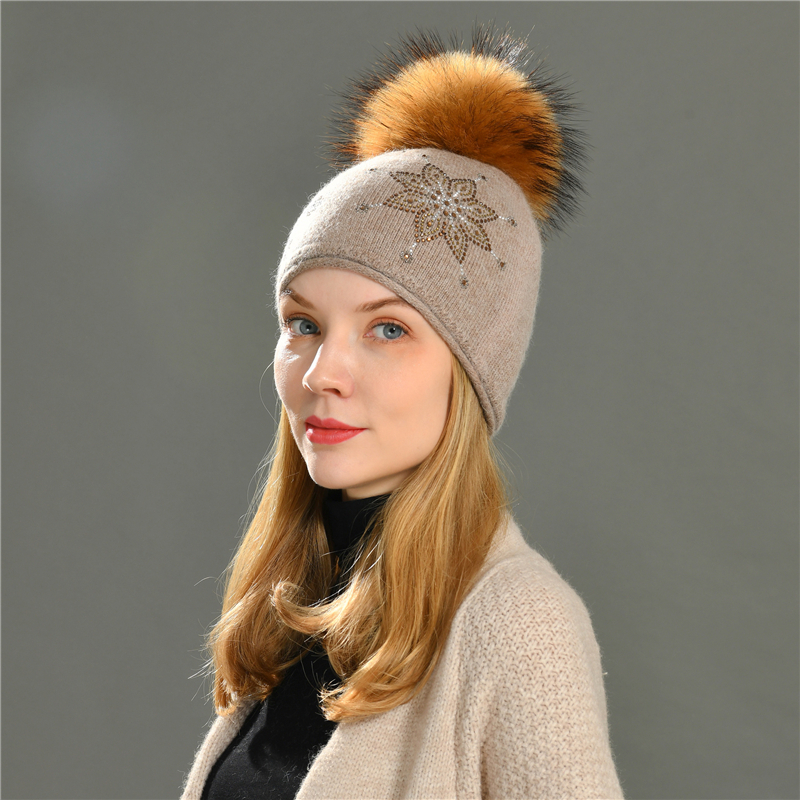 Winter Wool Knitted Hat Wholesale Custom Knitting Pattern Snowflake Fur Pom Pom Woolen Hat Beanie