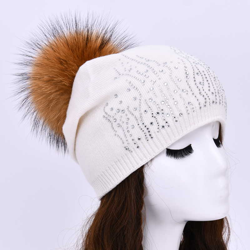 Wholesale Winter Fashion Knitted Hats Keep Warm Caps With Top Ball Winter Woolen Cap