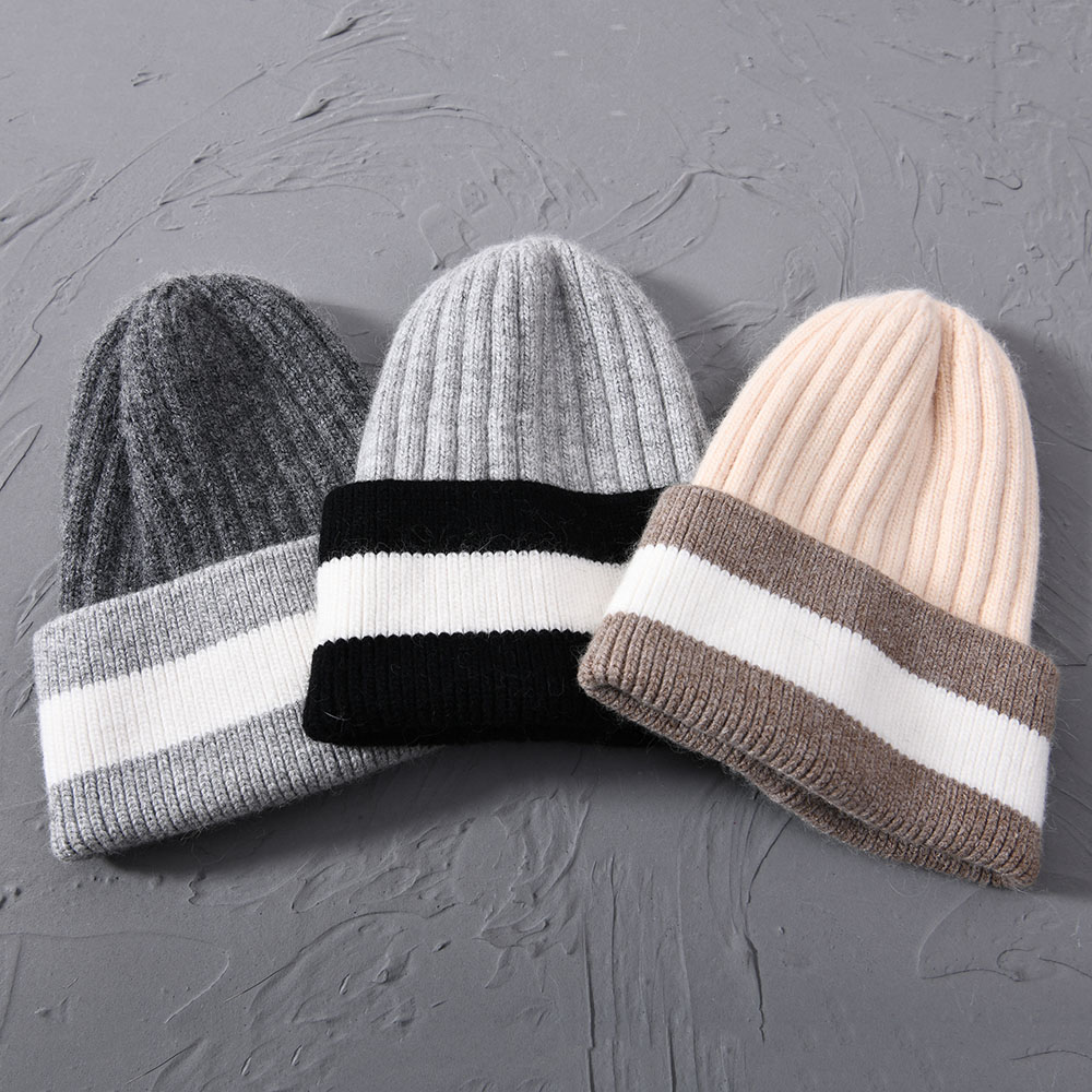 Wholesale Winter Custom Knit angora Cable Hat with Fur Ball Bobble Colors Blank Unisex Stripped Knitted Beanie Hats
