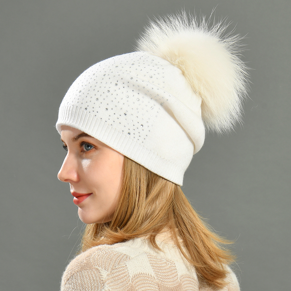 Wholesale Custom Knitted Beanie Hat Skull Winter Hat Wholesale Plain Beanies Women Skull Rhinestone Beanie