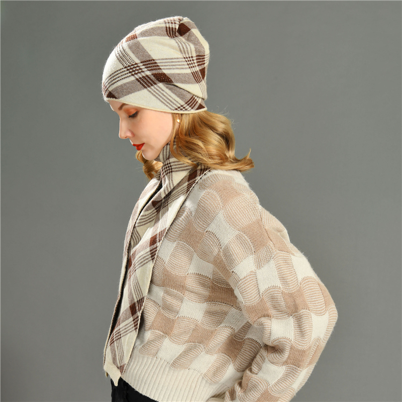 New Fashion Unisex Hat Scarf Set Women Plush Beanie Hat Scarf Accessories Fur Pom Pom Winter Beanie Scarf