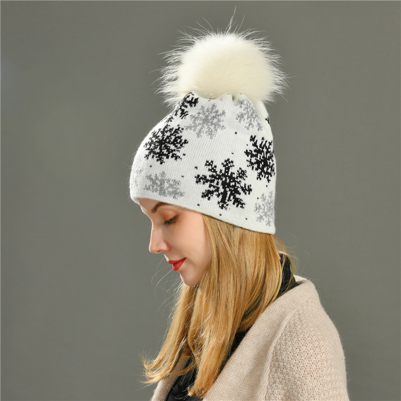 New Fashion Custom Design Snowflake Beanie Hat Wholesale Female Winter Wool Knitted Beanie Fashion