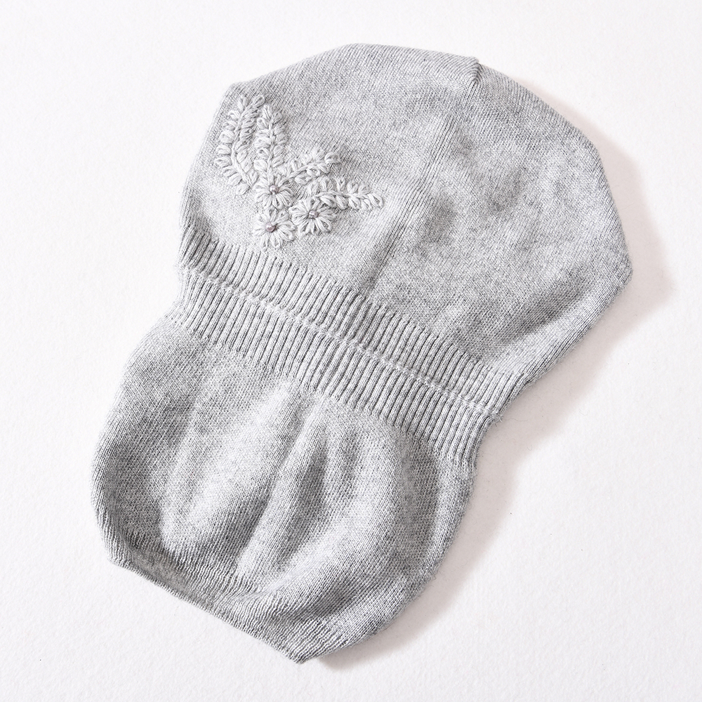 Factory Wholesale Customize Knitted Beanie Hat Women Winter Hat embroidered Plain Beanie