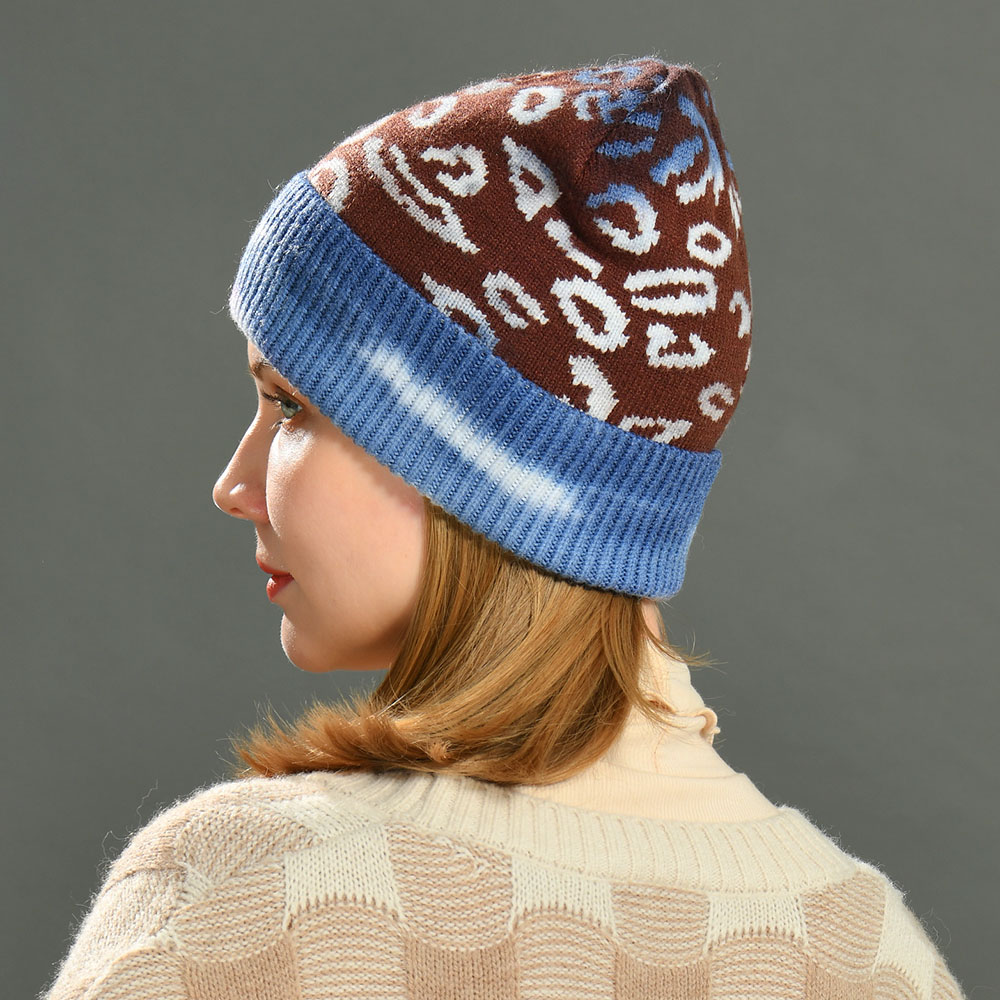 Factory Wholesale Design Acrylic Leopard beanie Knitted Hats Ladies Girls Soft Fashion Acrylic Beanie Hat 
