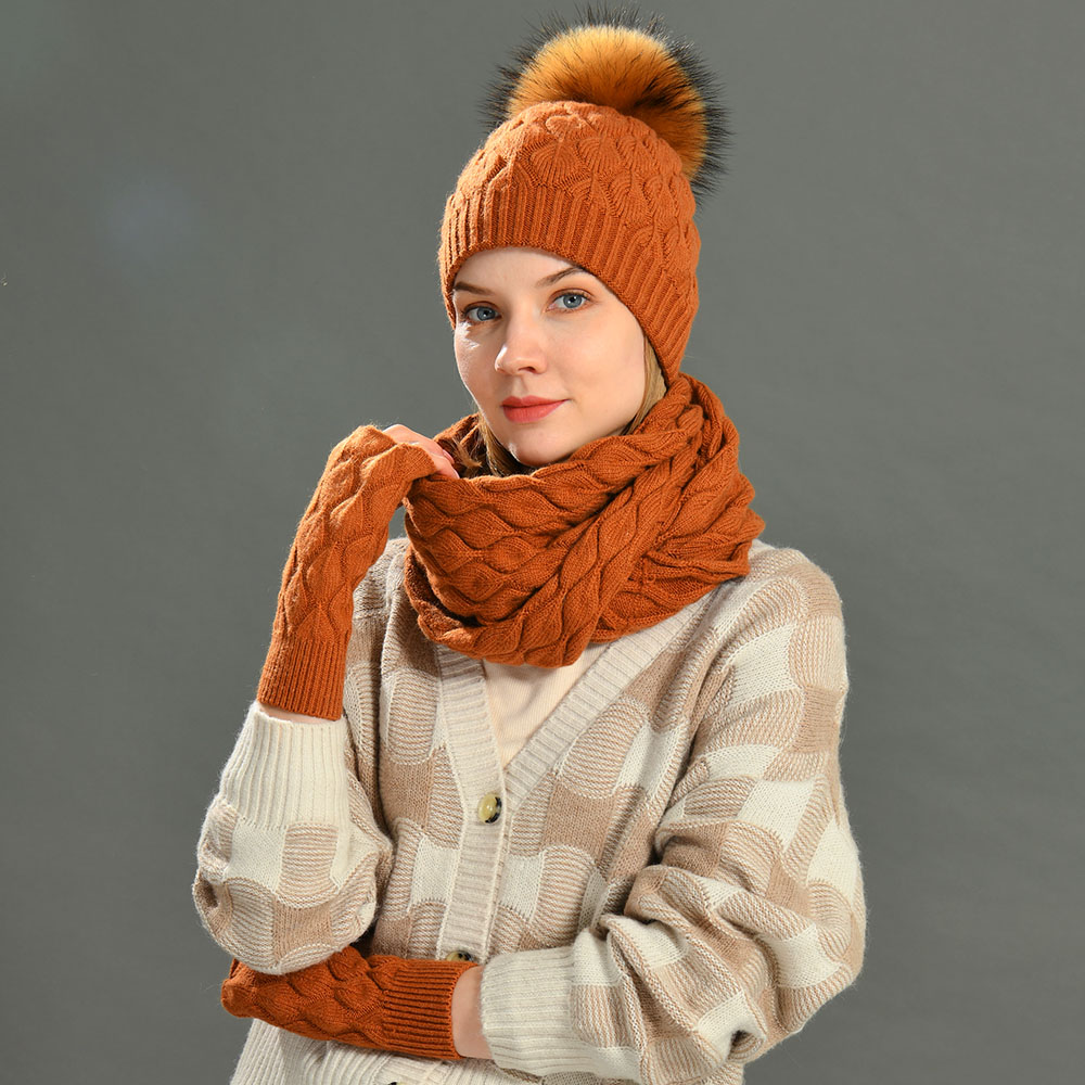 New Fashion Big Real Fur Pom Pom Ball Beanie Hat Women Winter Wholesale Angora Knitted Beanie Hat 