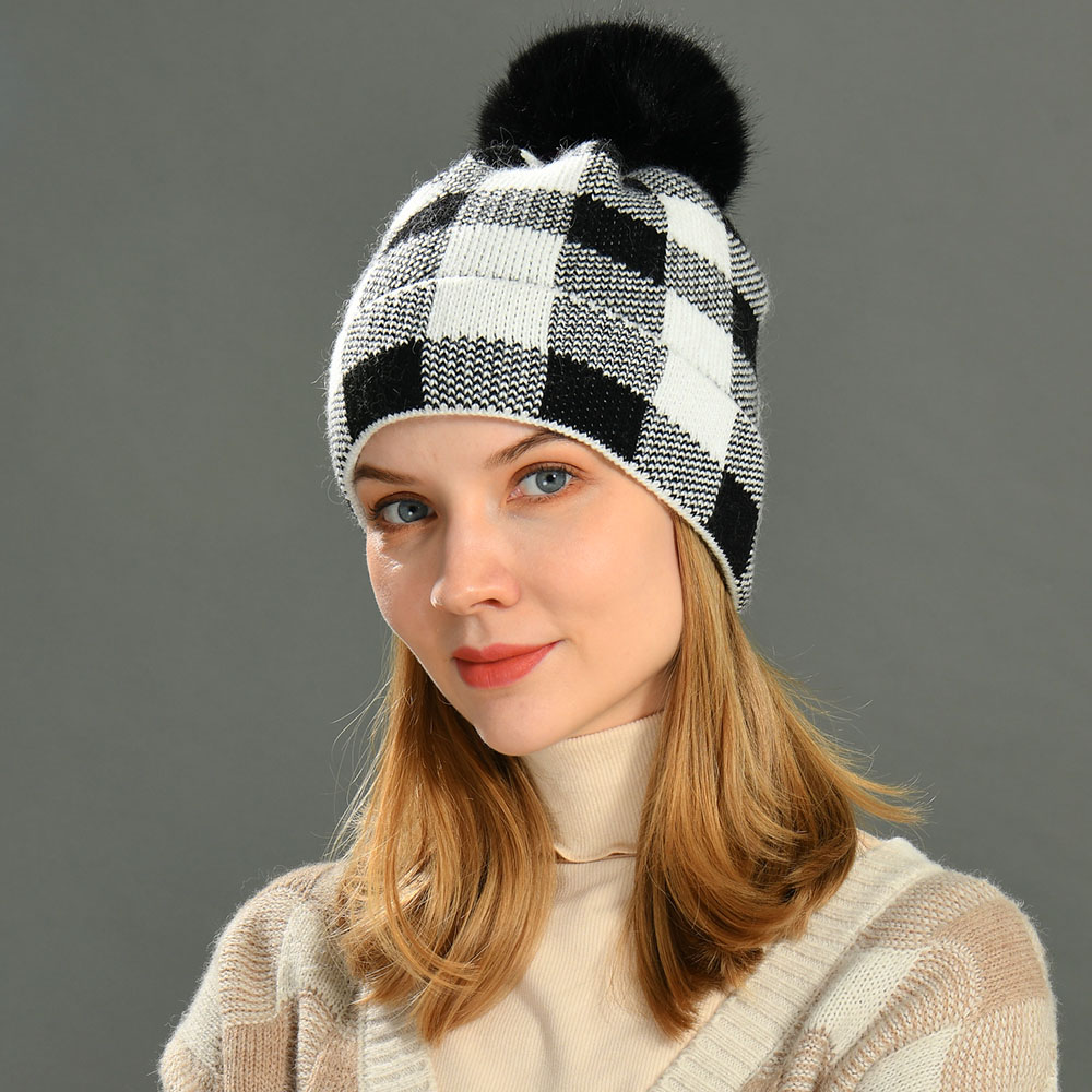 New Popular Plaid Hat with Detachable Real Fur Fake Fur Pompom Women Wool Knit Plaid Hat