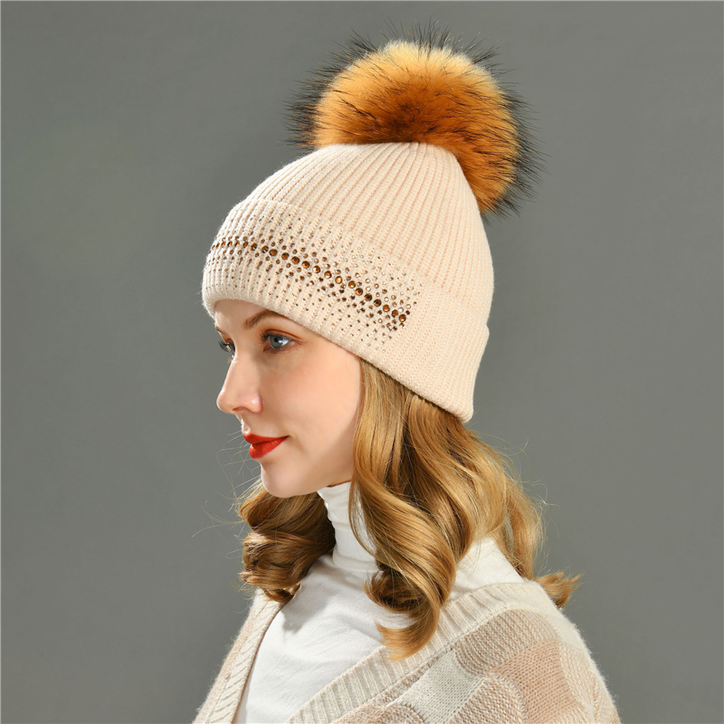 Winter Hats for Ladies Girls Beanies Knitted Warm Hat Autumn Female Acrylic Warm Bonnet Rhinestone Wholesale Hats 