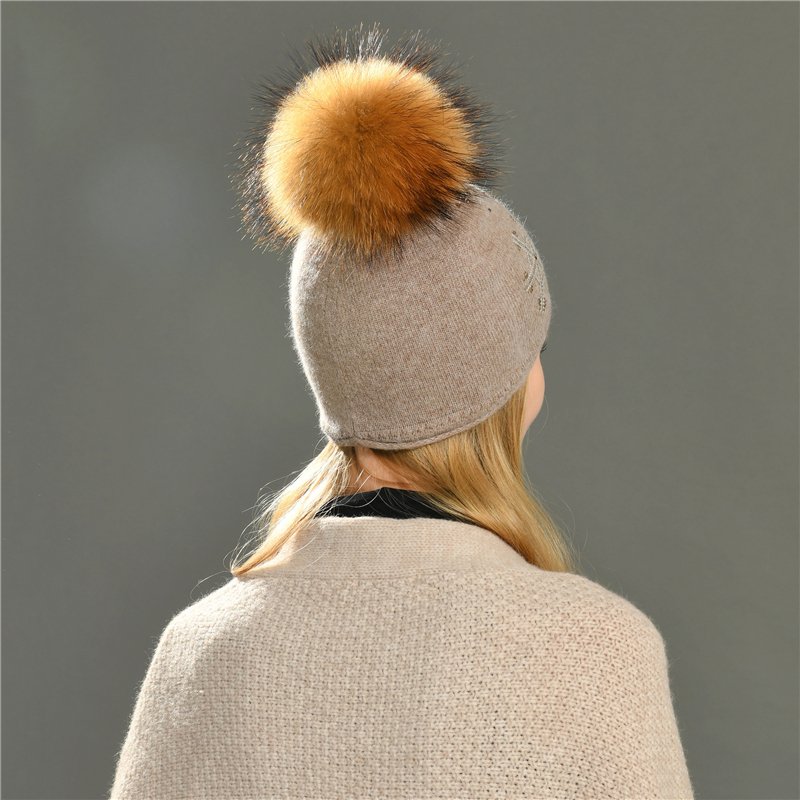Winter Wool Knitted Hat Wholesale Custom Knitting Pattern Snowflake Fur Pom Pom Woolen Hat Beanie